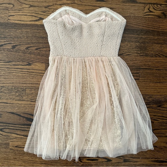 Mustard Seed Small Sequin and Tulle Strapless Sweetheart Dress - Picture 2 of 14